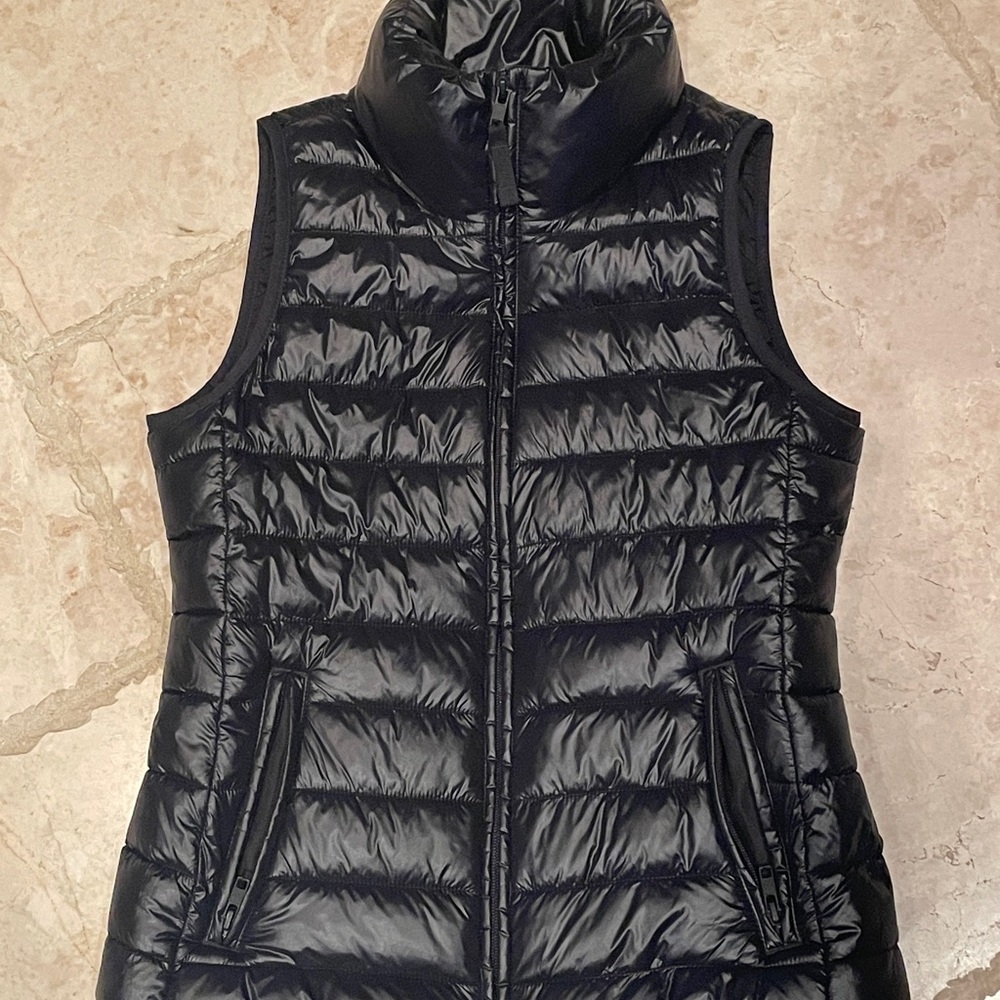 GAP Women's Primaloft Recycled Black Vest XS